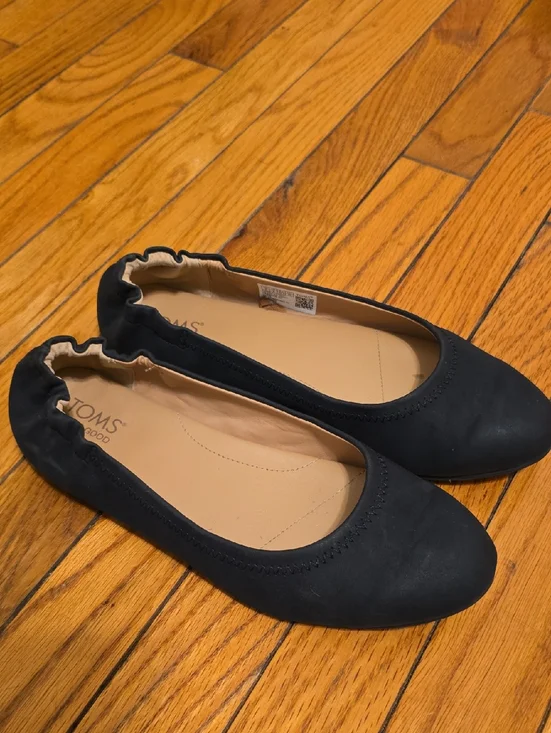 Toms Black Slip-On Ballet Flats - Picture 1 of 6